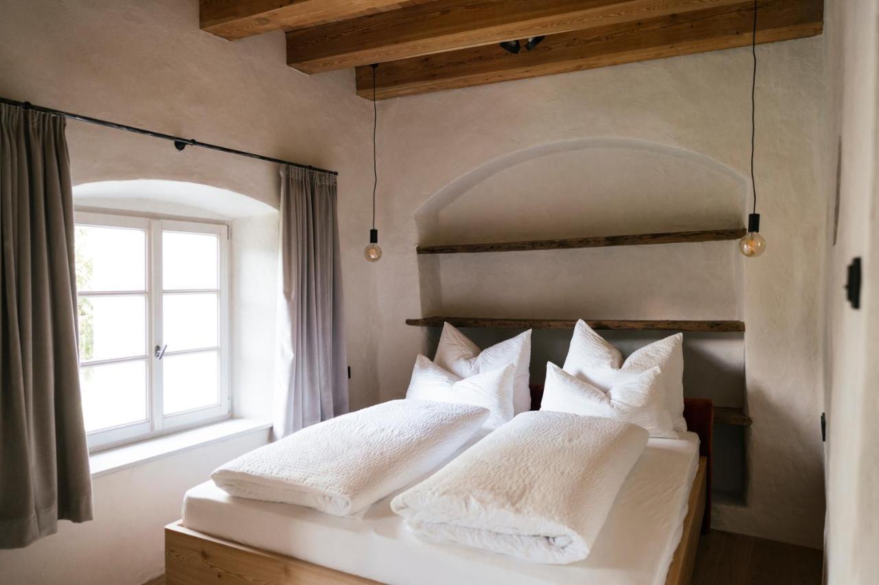 St. Vigilius Modern Historic Apartments Nalles Ngoại thất bức ảnh