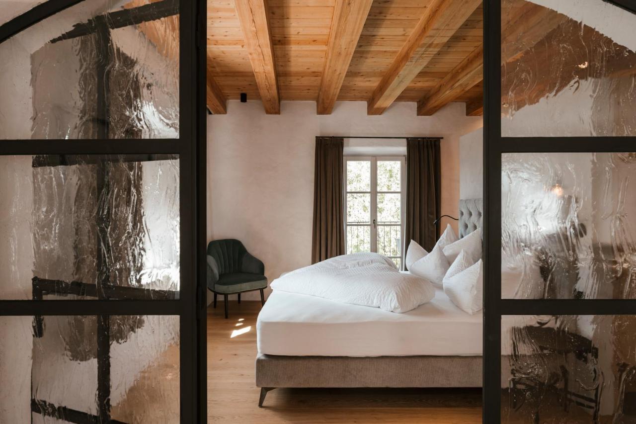 St. Vigilius Modern Historic Apartments Nalles Ngoại thất bức ảnh